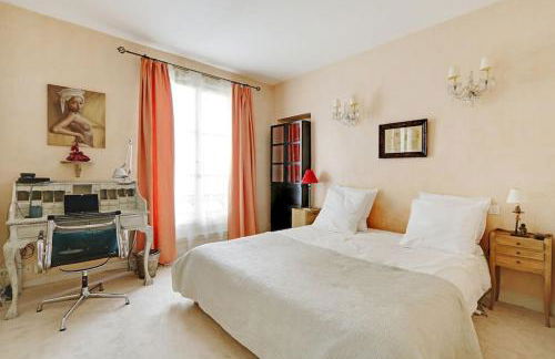 Séjour au pied de la tour Eiffel - Foto 6