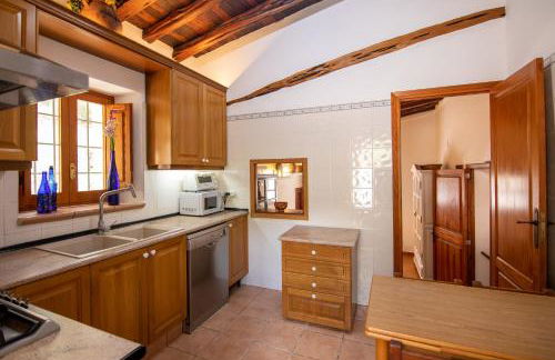 Casa rural Can Rotes con jardin y barbacoa - Foto 24