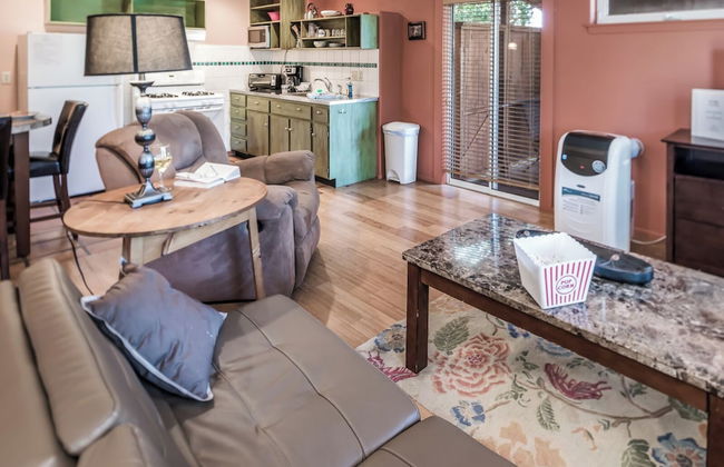 El Tigre by Ruidoso Vacation Rentals - Photo 6