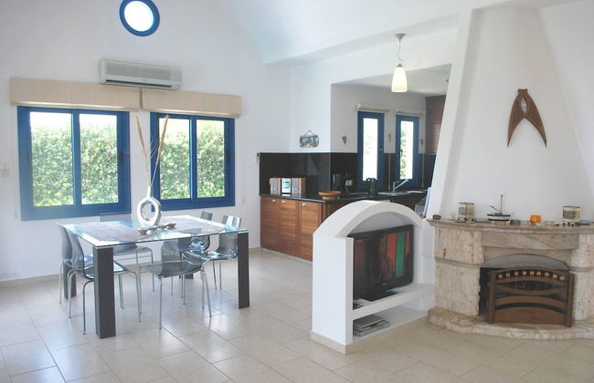 Sea Front Villa, Heated Private Pool, Amazing Location Paphos 323 - Foto 17