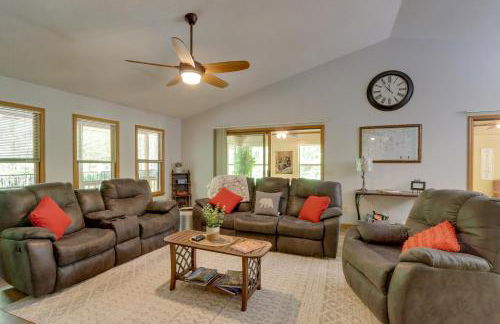 Cozy Blairsville Cabin 2 Mi to Vogel State Park! - Photo 4