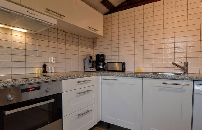 Quiet Chalet With Panoramic View and Fenced Garden - Photo 9