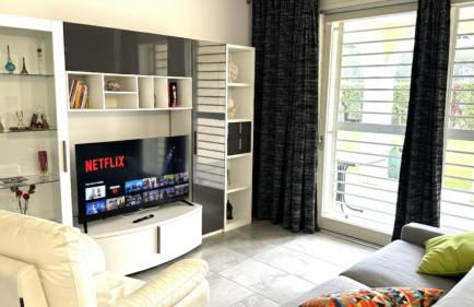 Bea's House, Restyling 2026 Sirmione with Private Garden and shared Pool DesenzanoLoft Official Partner Homes & Villas by Marriott Bonvoy - Foto 10