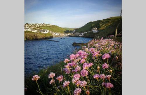 Stunning cosy barn in peaceful rural Cornwall - Photo 26