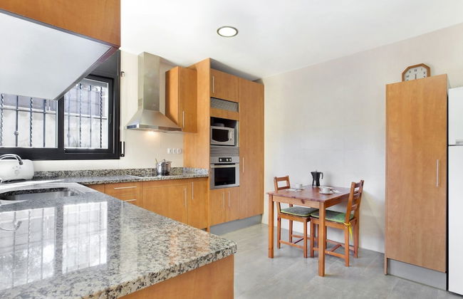 Camelia in Llafranc With 4 Bedrooms and 3 Bathrooms - Photo 4