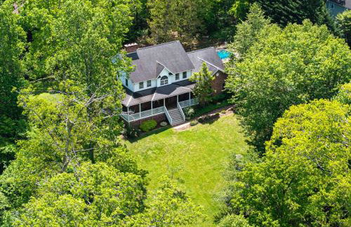 15 Minutes to Asheville! Spacious 7BR Luxury Home | Pool | Hot Tub | Game Room - Foto 54