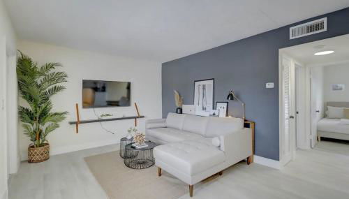 2BR Coastal Getaway! - Foto 5