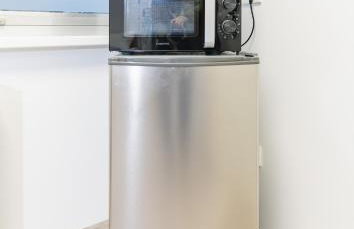 Private room #5 with 2 beds, ground floor, AC, only 2min to RAB - Foto 8