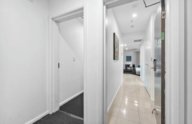 APX World Square - Photo 29