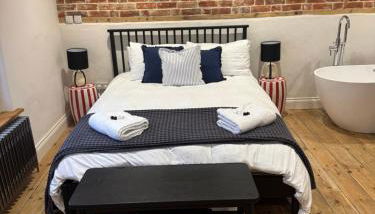 Holt GRDN House A beautiful 1 bedroom house with freestanding bathtub and log burners - Foto 3