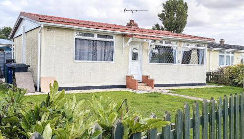 Beach & Tonic - Photo 1