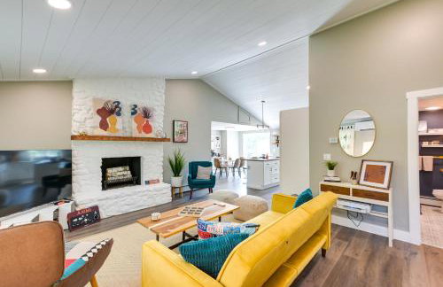 Orrington Vacation Rental with Private Deck and Views! - Foto 1