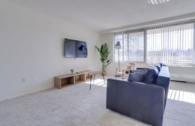 Elegant Apartments Near the Pentagon - Photo 79