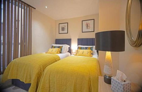 Westminster two bed one bath sleeps 5 with Air-Con - Photo 8