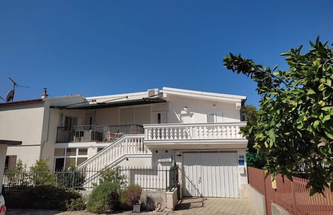 Neve - by the sea - A1 - Photo 1