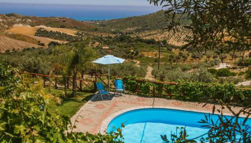 Calàmi - Villa Romeo - Private Apartments with Pool, Seaview & Olive Grove - Photo 3