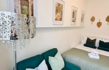 Luxury Private Room with Shared Bathroom and with its own Kitchenette in Halesowen R2 - Foto 9
