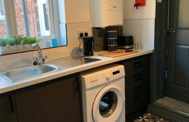Saltwell St - Delightful 3 Bedroom free parking free wifi - Foto 10
