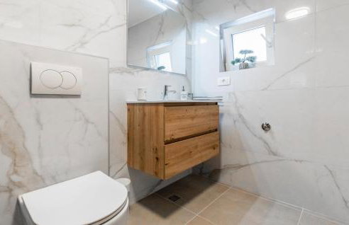 2 Bedroom Stunning Home In Desne - Foto 45