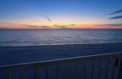 Sea Oats 401 - Beautiful 2 Bed 2 Bath Ocean Front Corner Unit - Prime Location! - Foto 12