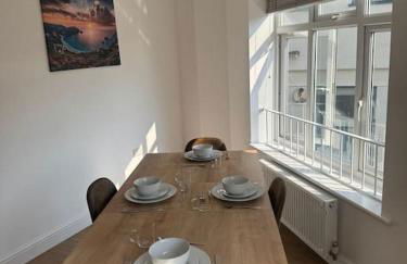 2 bedroom, Parking, Hounslow St - Foto 21