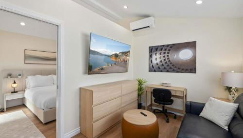 Luxury 1BR Suite Kitchen, Fireplace, Laundry, BBQ - Foto 5