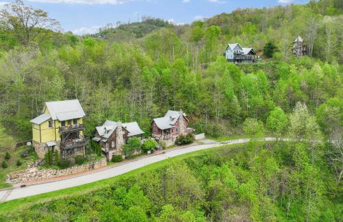 Mtn Views Hot Tub Close to Asheville - Foto 48