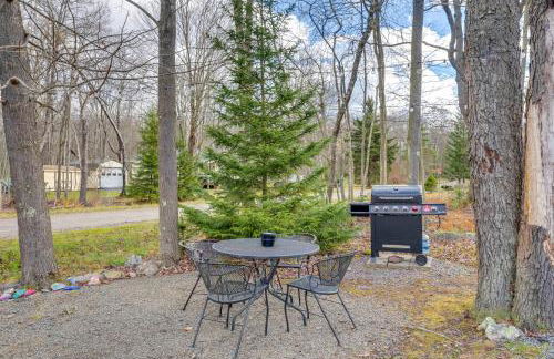 Game Room, Hot Tub and Fire Pit Pocono Lake Escape! - Foto 3