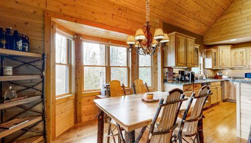 Steps to Sturgeon River! Dog-Friendly Nature Haven - Foto 4