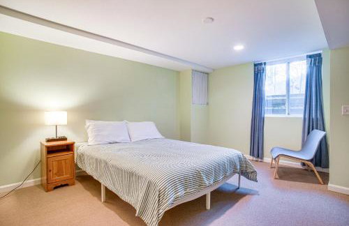 Ping-Pong and Backyard Spacious Chatham Retreat - Foto 22