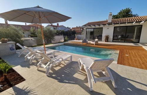 Modern Villa with 4 bedrooms and pool near Pula - Foto 3