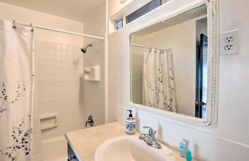 Waterfront Ferndale Home Deck and Beach Access - Foto 23