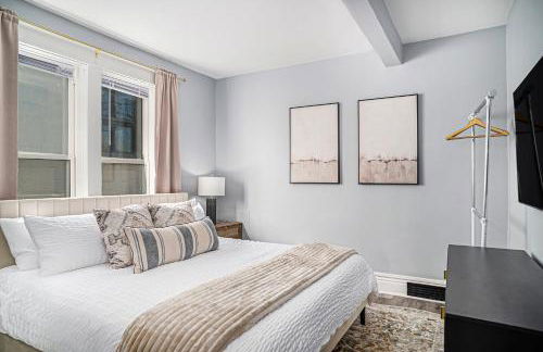 Completely Remodeled Walking Distance to Downtown Close to the Beach Downstairs Washer Dryer - Foto 18