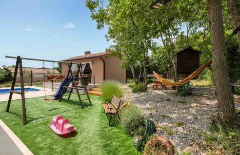 Beautiful Home In Kunj With Wifi - Photo 6