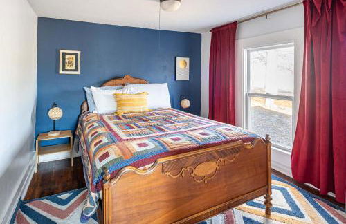 3BR Farmhouse with Views Near Hart Creek Trails - Foto 21