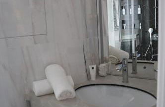 Apartments in the heart of Cannes - Photo 34