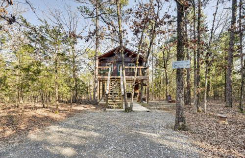 Bluebird Treehouse Near Kiamichi Mtns with Hot Tub - Foto 26