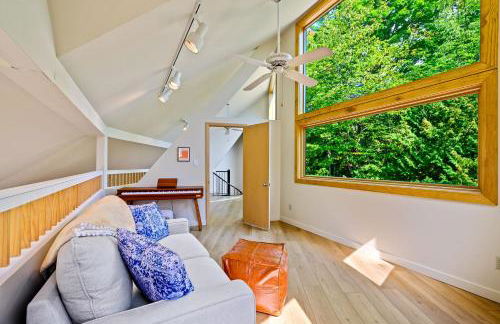 Modern Home Walk to Downtown, Hot Tub & GameRoom - Foto 45