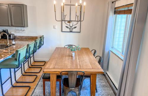 Remodeled Summit Condo at Snowshoe - Modern & Cozy - Foto 4