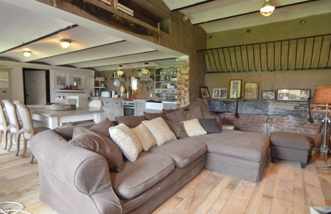 Pleasant Holiday Home in West Flanders with Enclosed Garden & Hot Tub - Foto 14