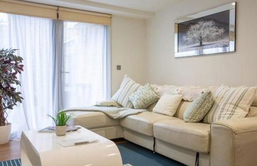 Zone 1 Modern 2 Bed 2 Bath Apt with outdoor space Hyde park - Foto 27