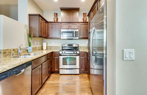 Walk to Public Transit Oceanside Home with Balcony - Photo 12