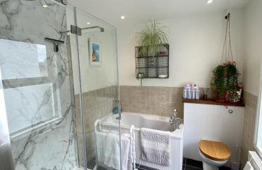 Spacious, seaside, Victorian home "Bay View Terrace", Penzance - Photo 31