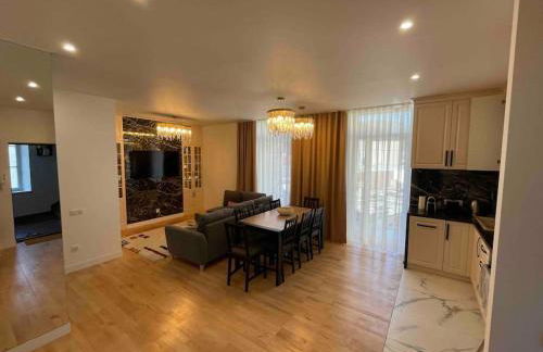 Confortable, au centre-ville - Foto 3