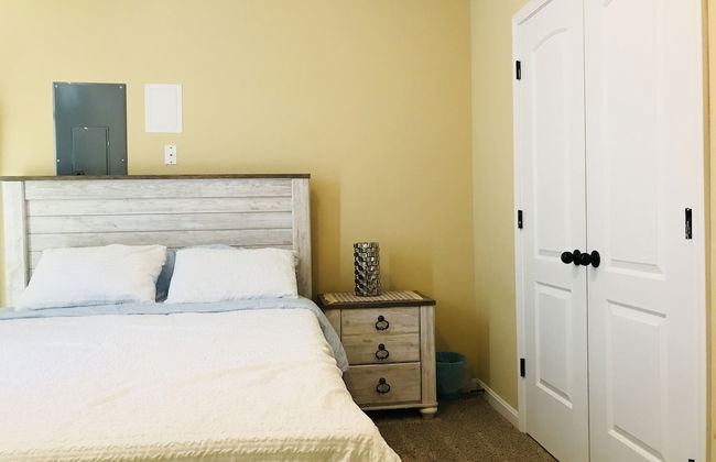 Spacious 3 BR Ranch House W Patio Yard in a Quiet Suburb - Foto 20