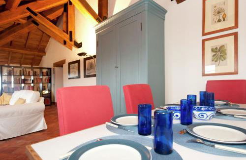 A Castle Stay in Wine Country - Foto 5