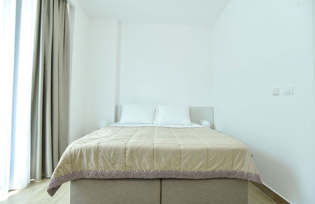 ROYAL GARDENS Apartments - Photo 25