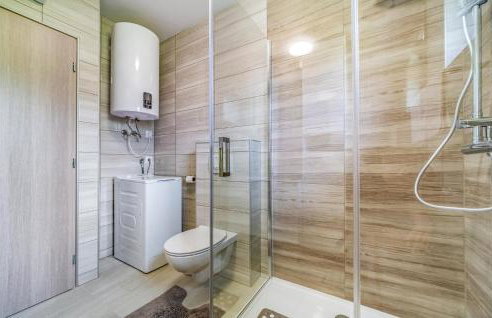 4 Bedroom Nice Home In Ivancici - Foto 33