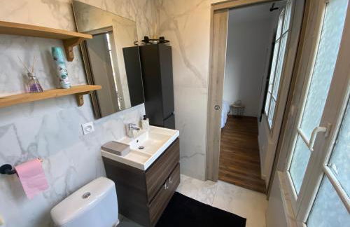 Superbe T2 entre Paris et Disney (RER A) - Foto 8