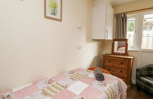 Honeysuckle Cottage - Photo 14